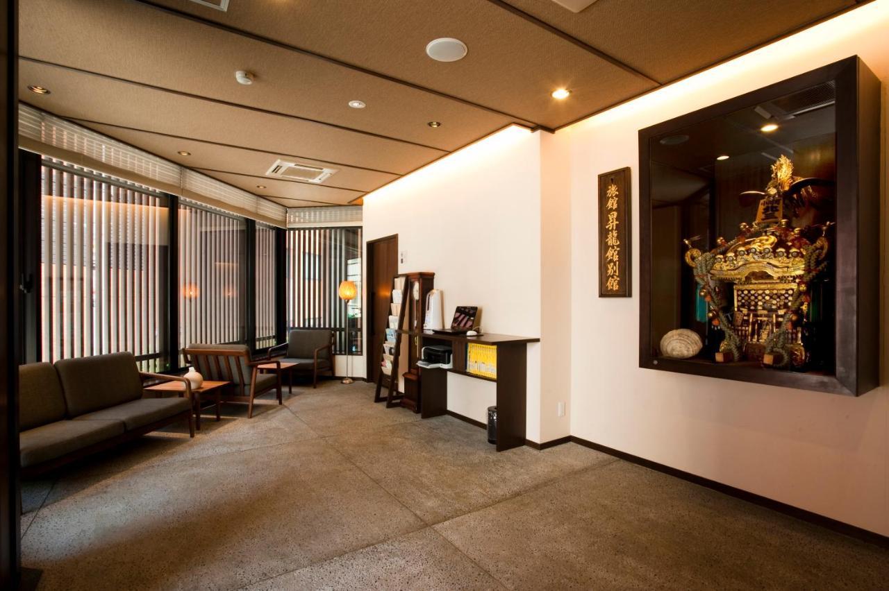 Ochanomizu Hotel Shoryukan Tokyo Exterior photo