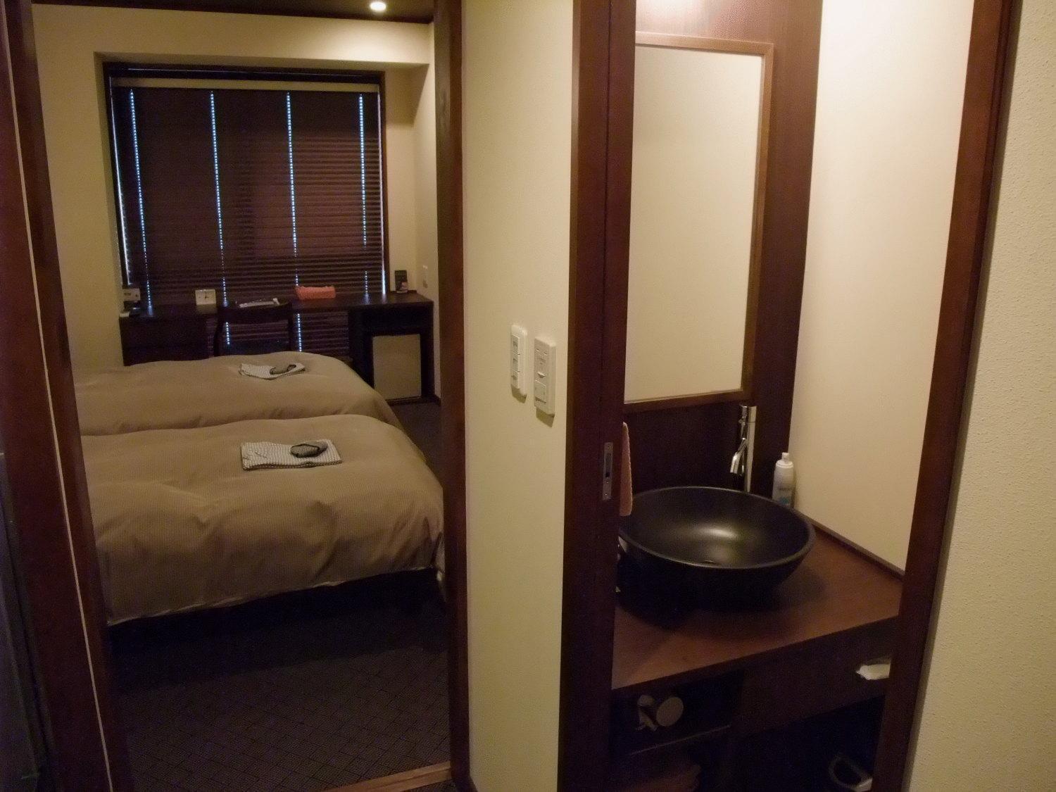Ochanomizu Hotel Shoryukan Tokyo Exterior photo